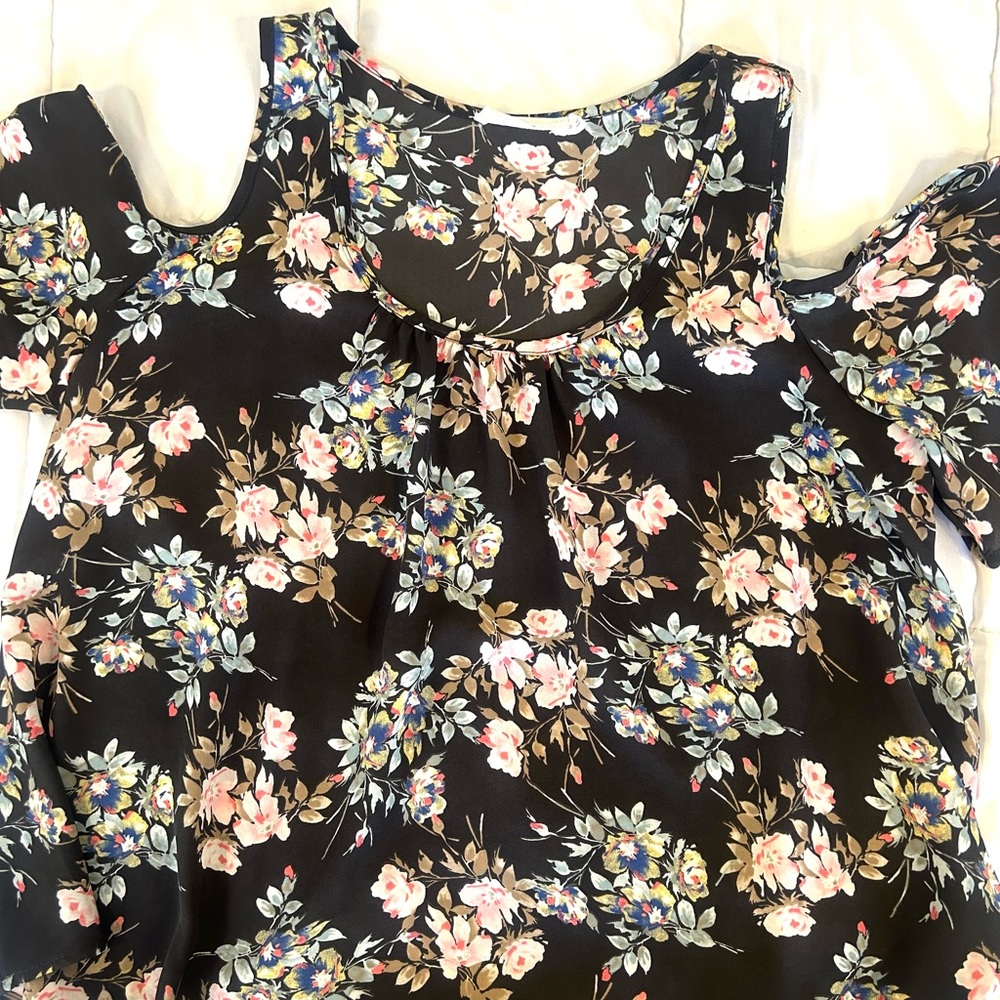 Lush floral print blouse